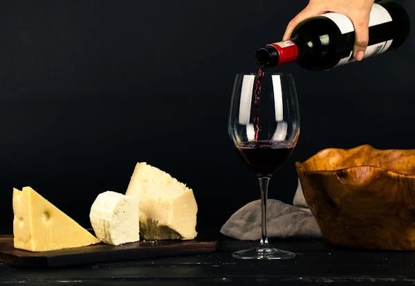tuscan-taste-cheese-wine