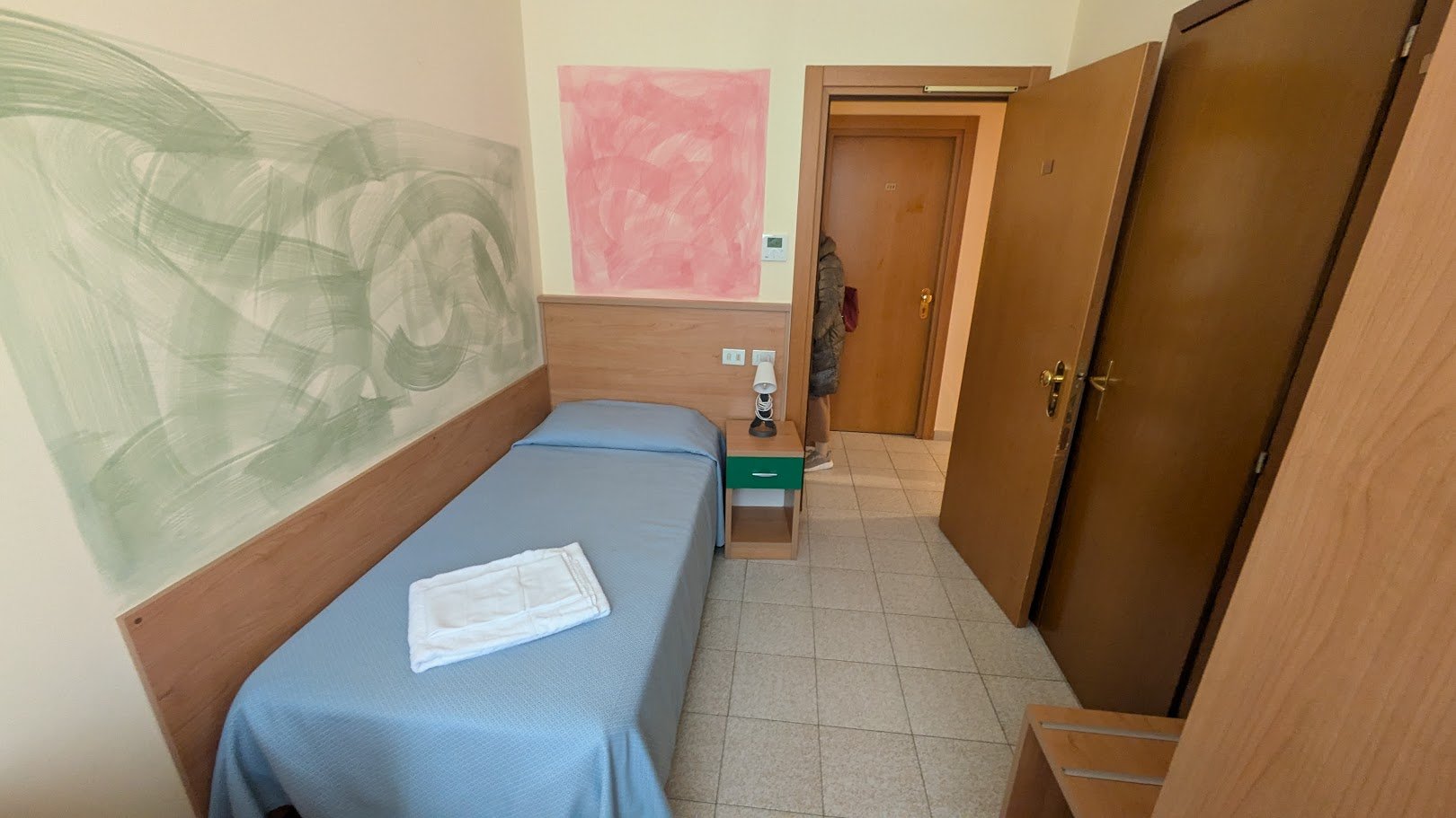 PXL_20251116_100958028